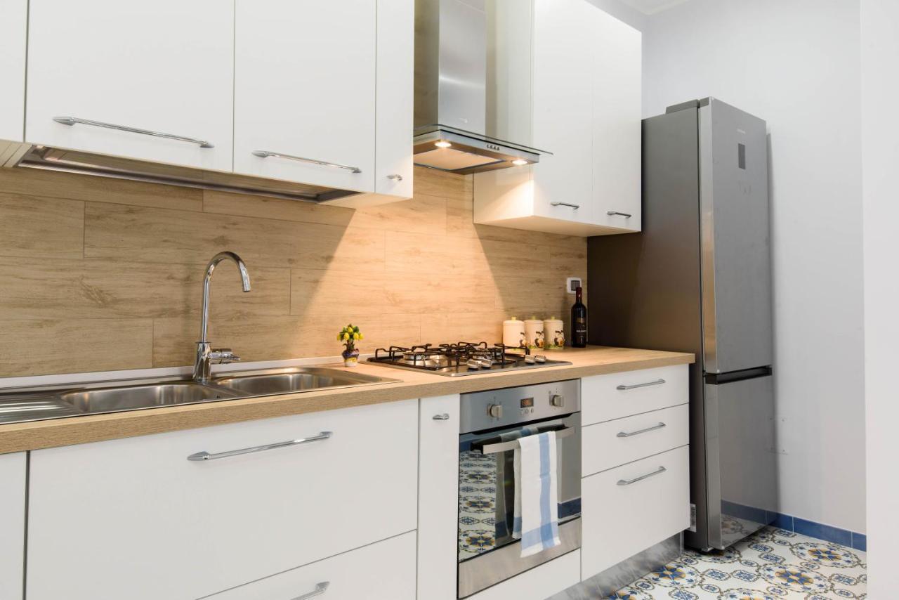 Symphony House Bed & Breakfast ซอร์เรนโต ภายนอก รูปภาพ